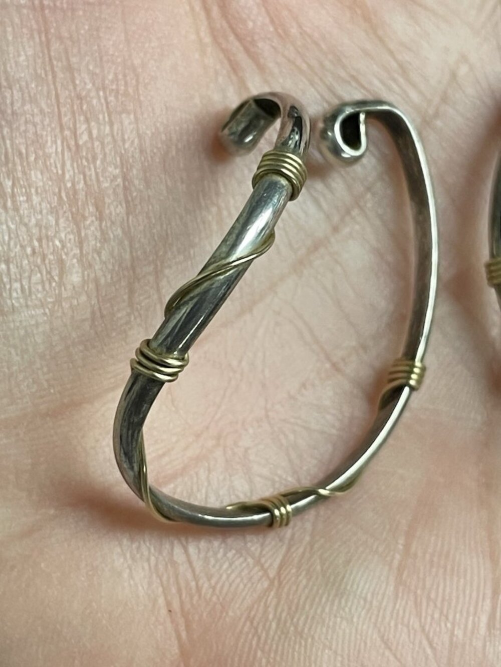 Vintage BARBARA BARNETT Sterling Silver Wire Wrapped Hoop HOOKER Earrings Signed - Picture 7 of 10
